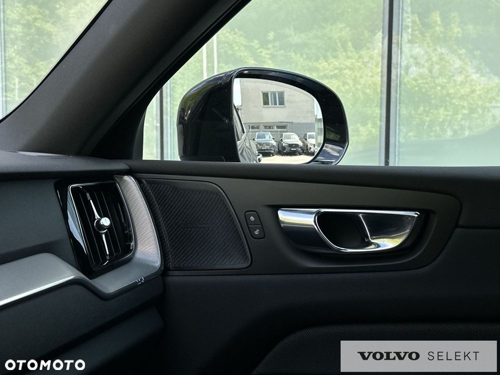 Volvo XC 60 - 24