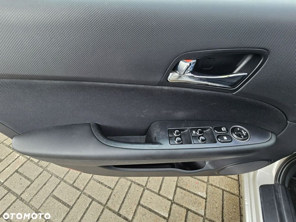 Hyundai i30 1.4 Classic + EU5 - 23