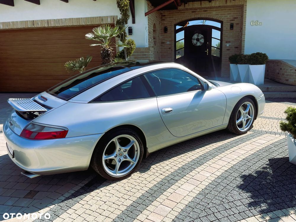 Porsche 911 Targa - 3
