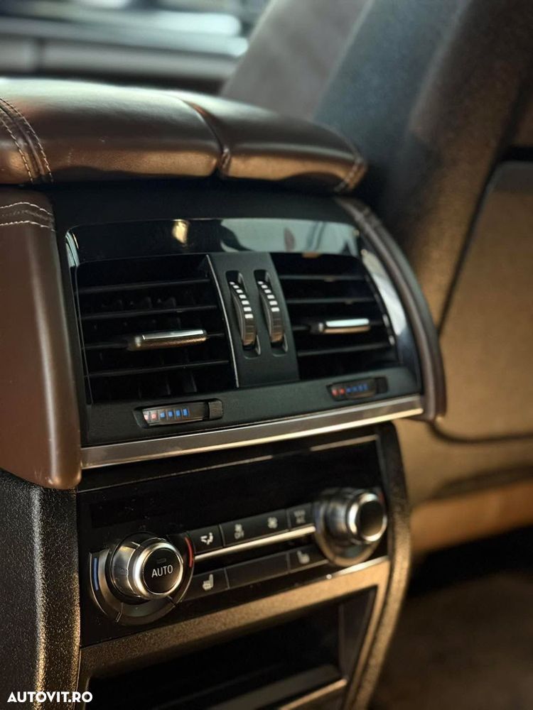 BMW X5 xDrive30d - 14