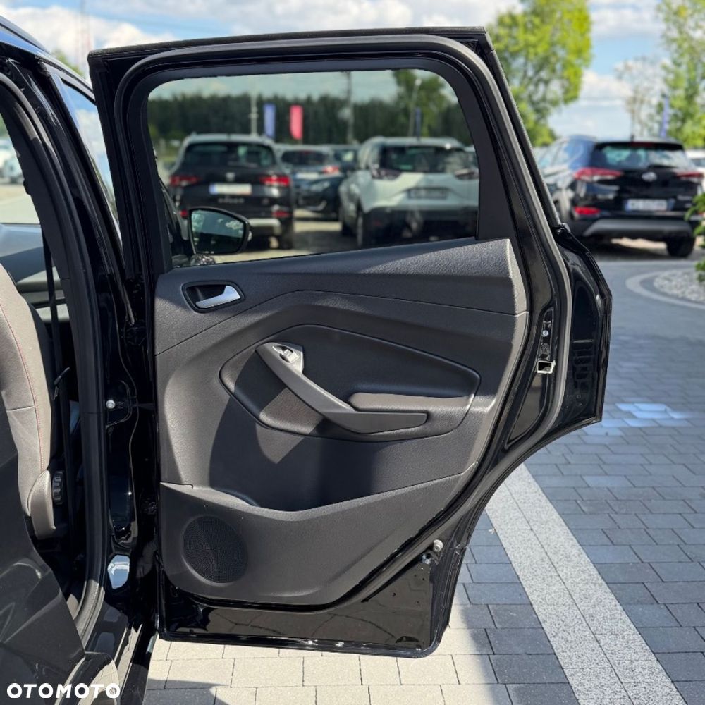 Ford Kuga - 27