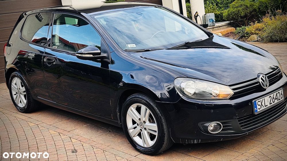 Volkswagen Golf - 1