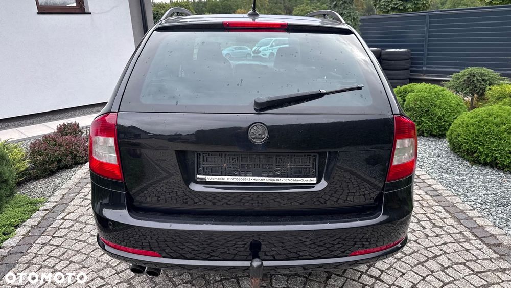Skoda Octavia 2.0 TDI RS DSG - 11