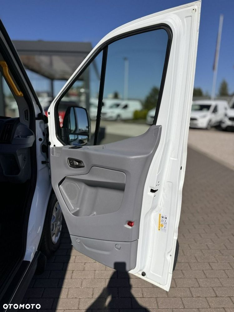 Ford Transit - 18