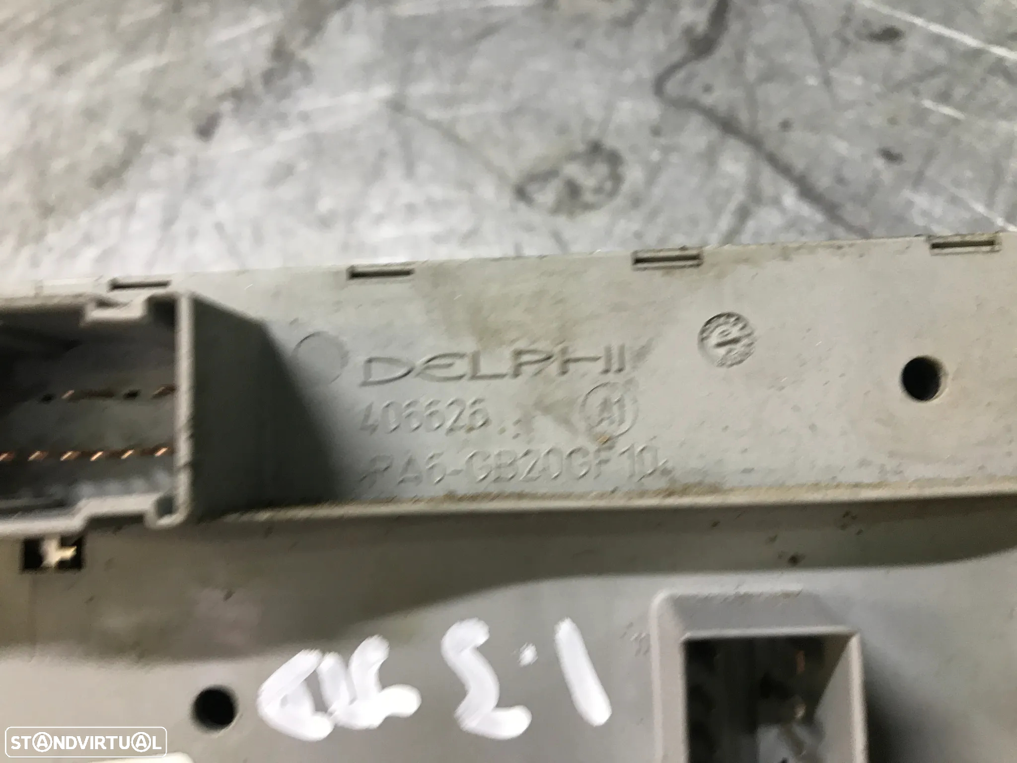 CAIXA DE FUSIVEIS FIAT PUNTO 188 REF. 46520600 - 2