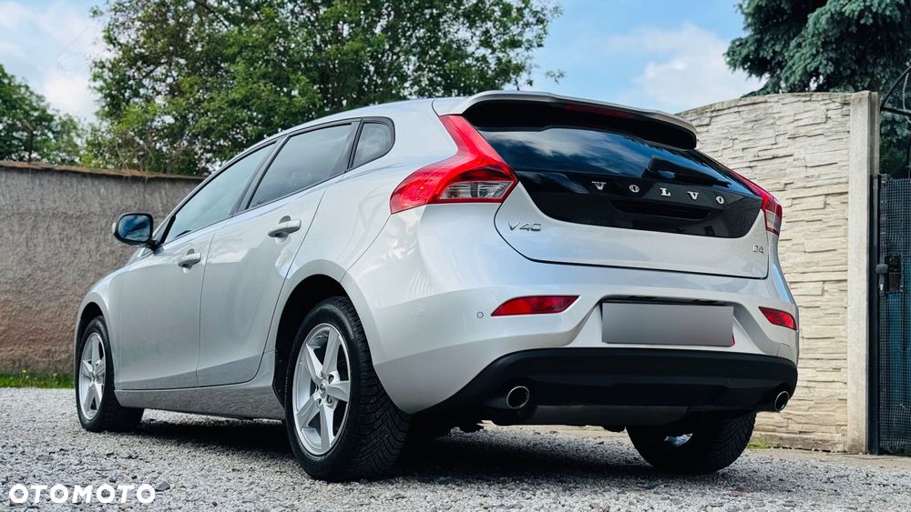 Volvo V40 D4 Inscription - 16