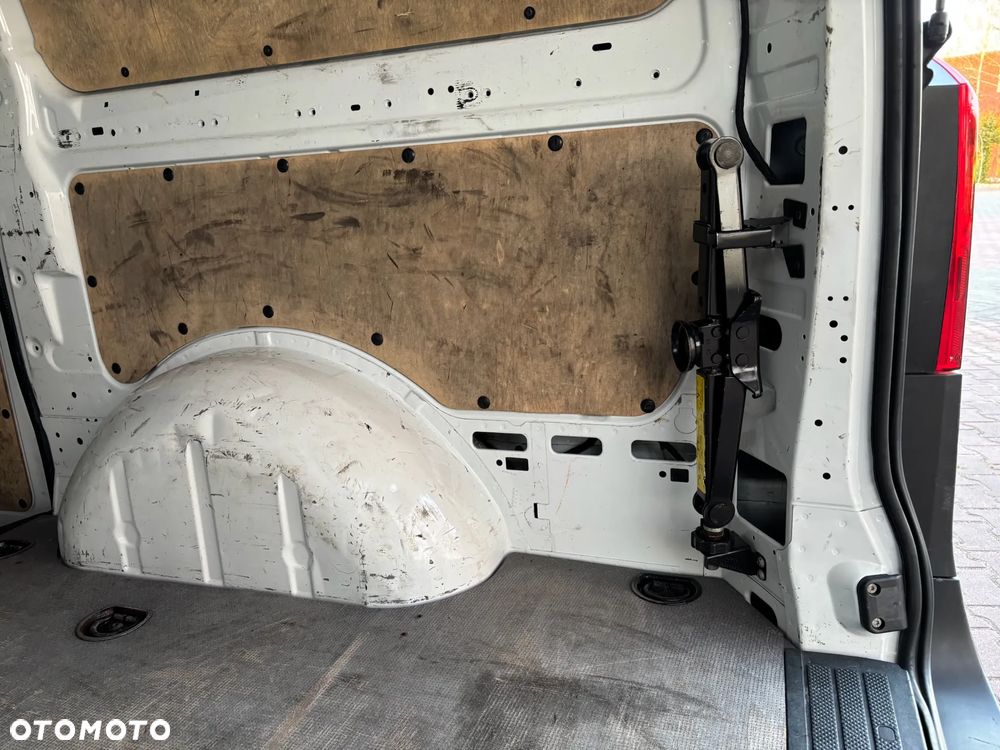 Mercedes-Benz Vito - 17