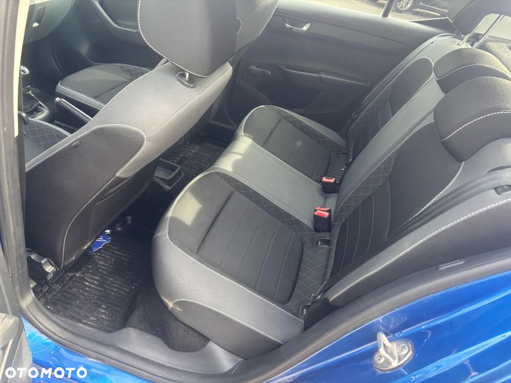 Skoda Fabia 1.0 TSI Ambition - 8
