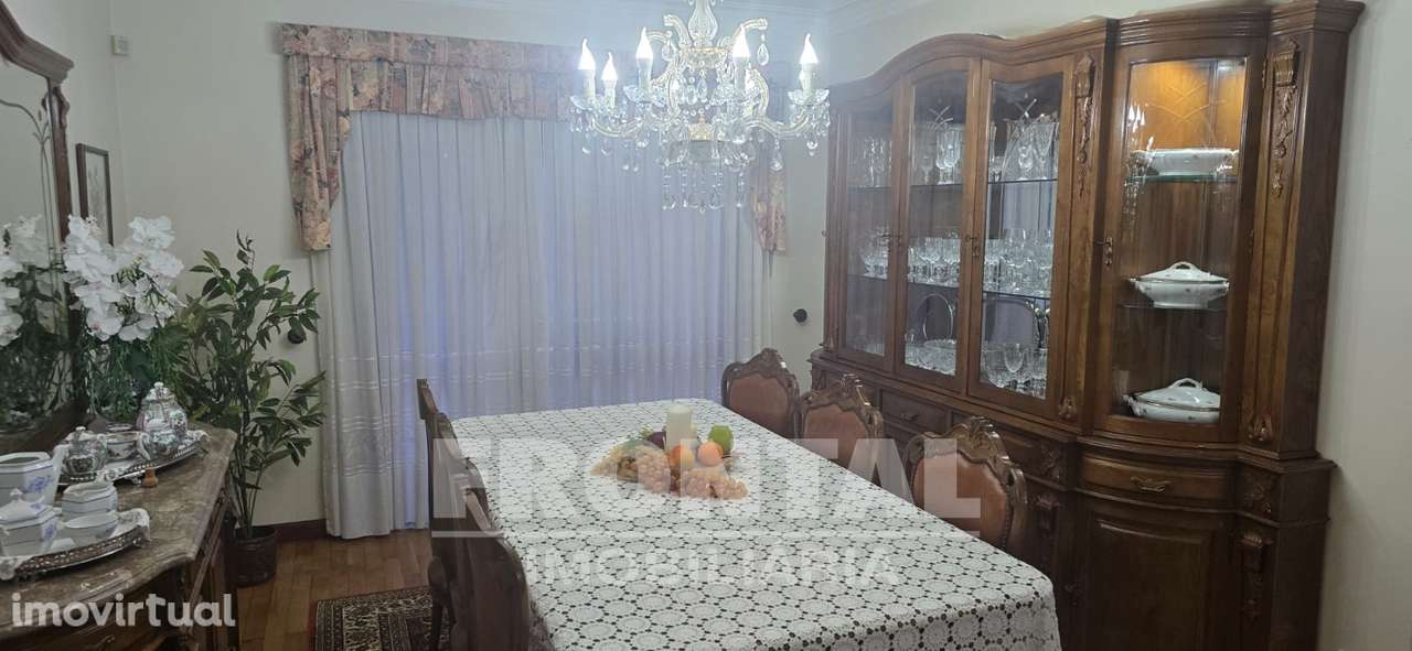 Moradia T4 de luxo com piscina e jardim privativo - Grande imagem: 5/35