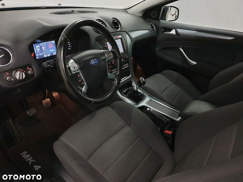 Ford Mondeo SW 2.0 TDCi Titanium - 38