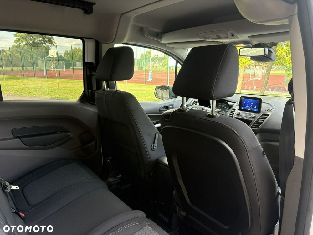 Ford Transit Connect - 13