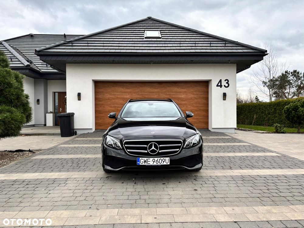 Mercedes-Benz Klasa E 200 d 9G-TRONIC - 2
