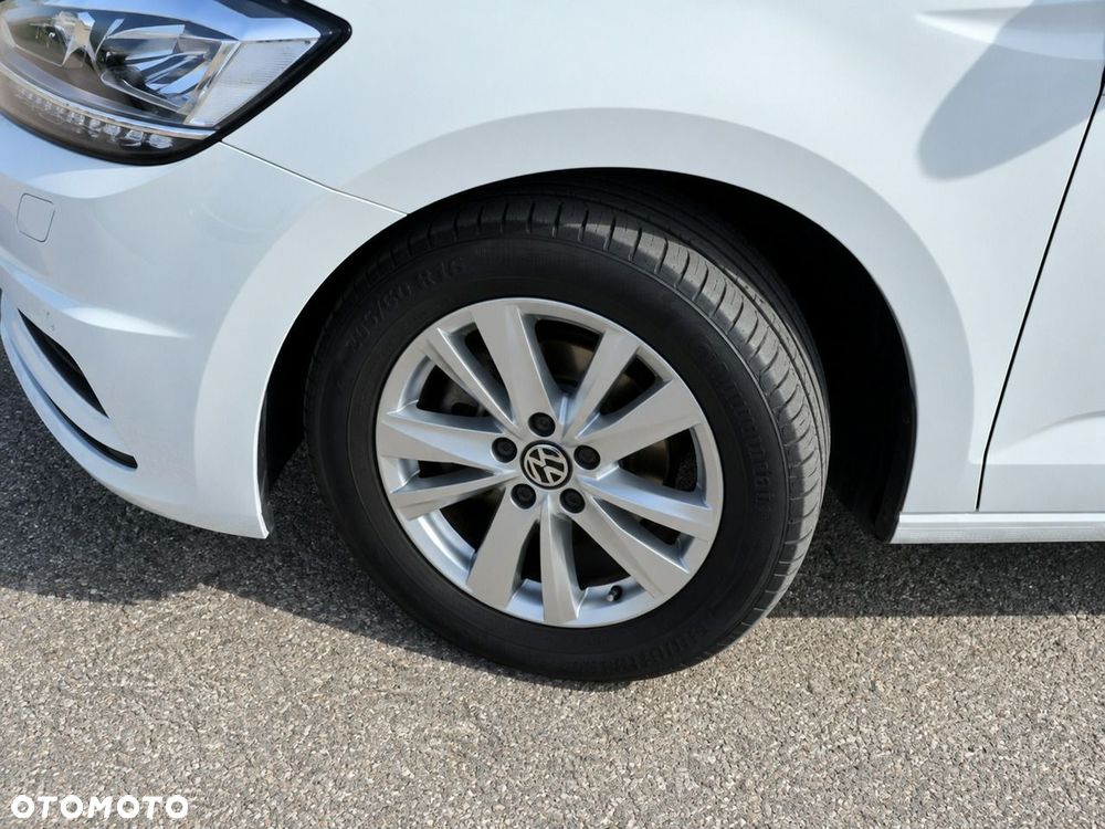 Volkswagen Touran 2.0 TDI SCR Comfortline - 14