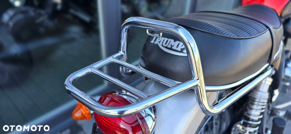 Triumph Bonneville - 21