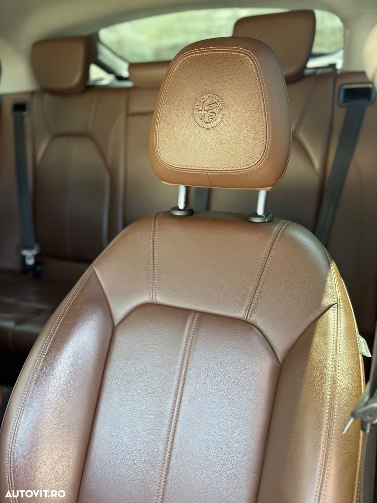 Alfa Romeo Stelvio 2.0 Turbo AWD AT8 Super - 22