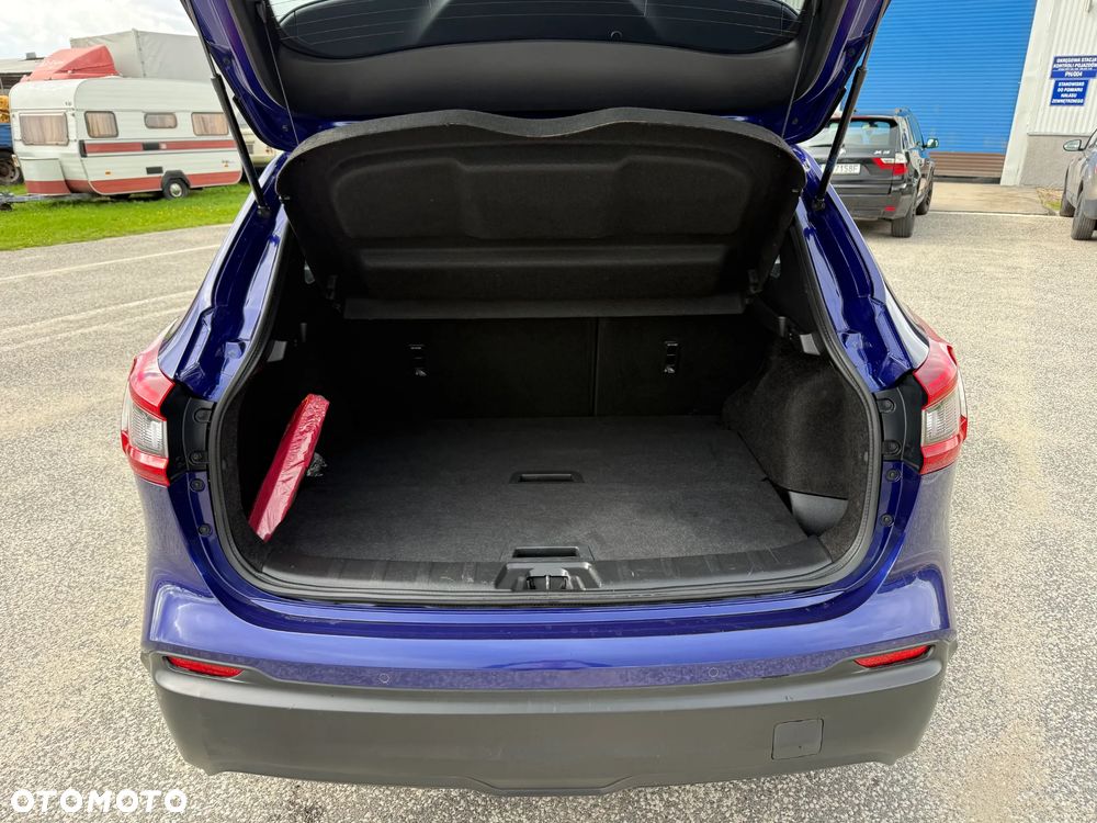 Nissan Qashqai 1.3 DIG-T N-WAY - 6