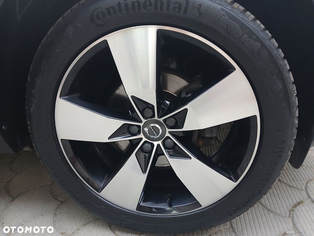 Volvo XC 40 T3 - 12