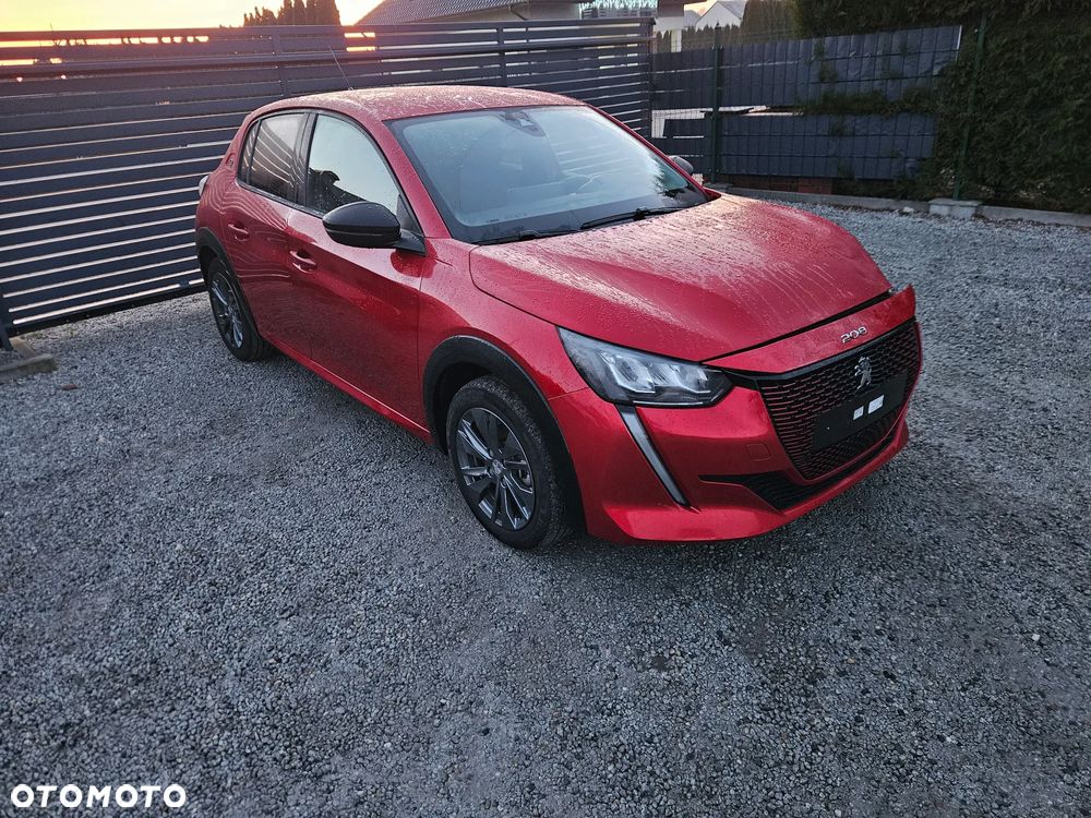 Peugeot 208 Allure - 3