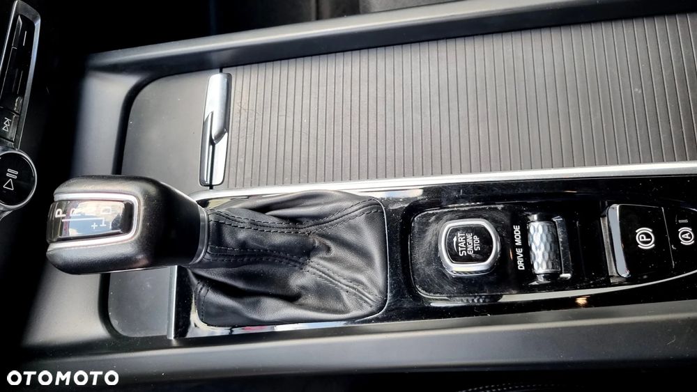Volvo XC 40 D3 - 26