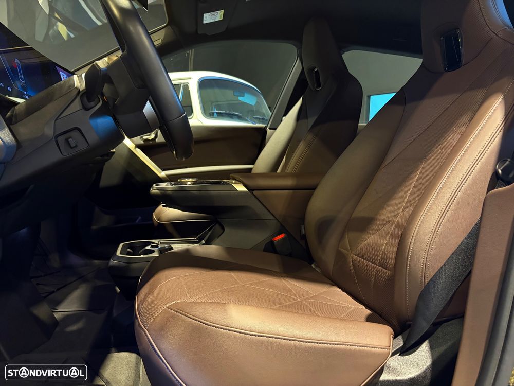 BMW iX xDrive40 - 32