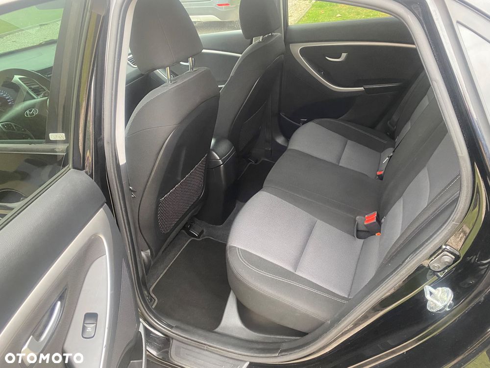 Hyundai i30 1.6 CRDi BlueDrive Premium - 14