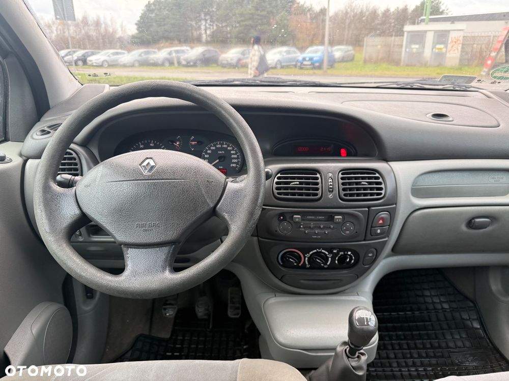 Renault Scenic 1.6 16V Authentique - 25
