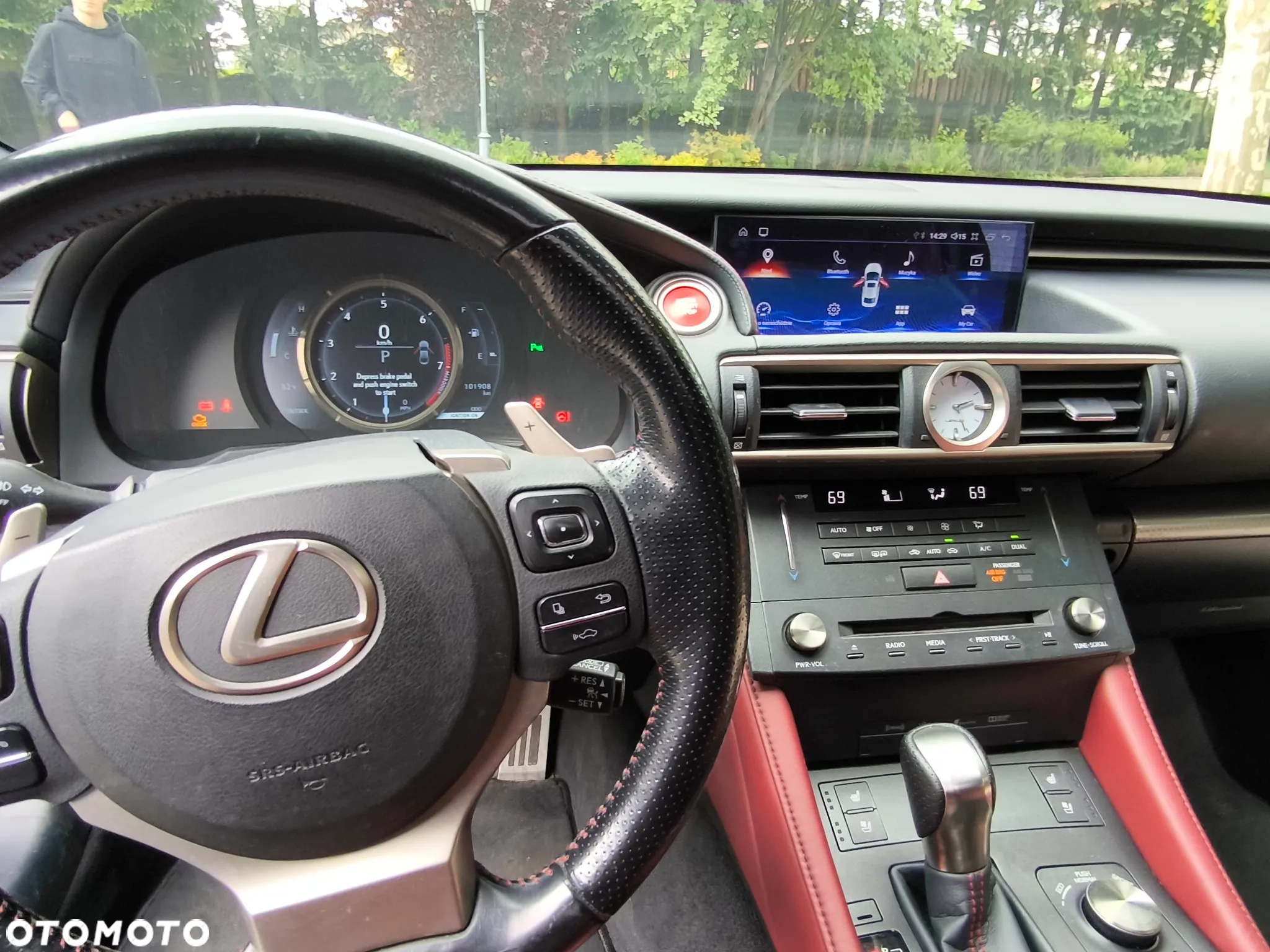 Lexus RC - 32