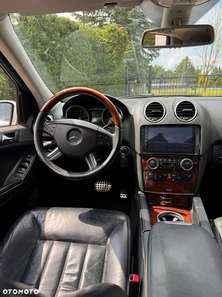 Mercedes-Benz ML 500 4-Matic - 20
