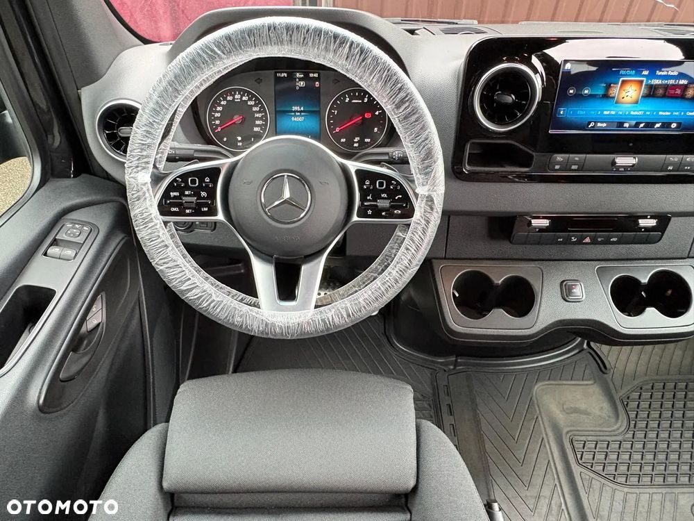 Mercedes-Benz Sprinter - 18
