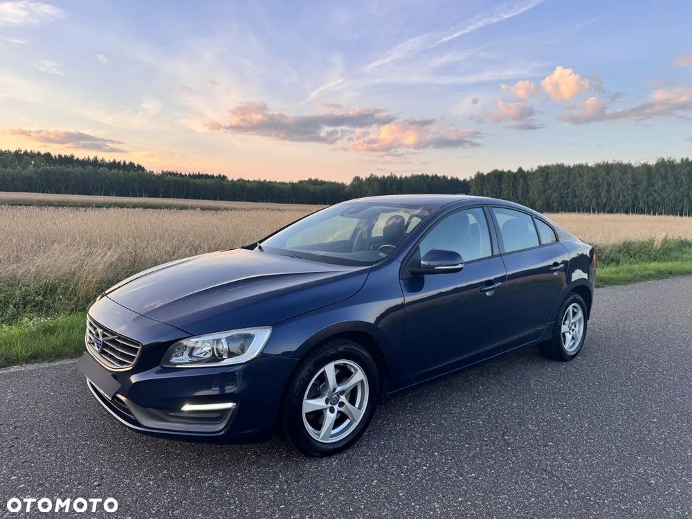 Volvo S60 D4 Drive-E Momentum - 4