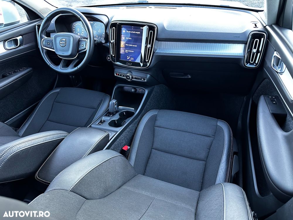 Volvo XC 40 D3 AWD Momentum - 24