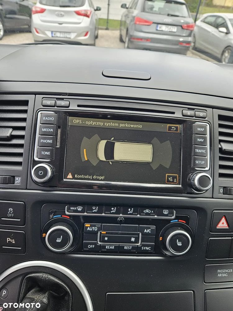 Volkswagen Multivan - 23