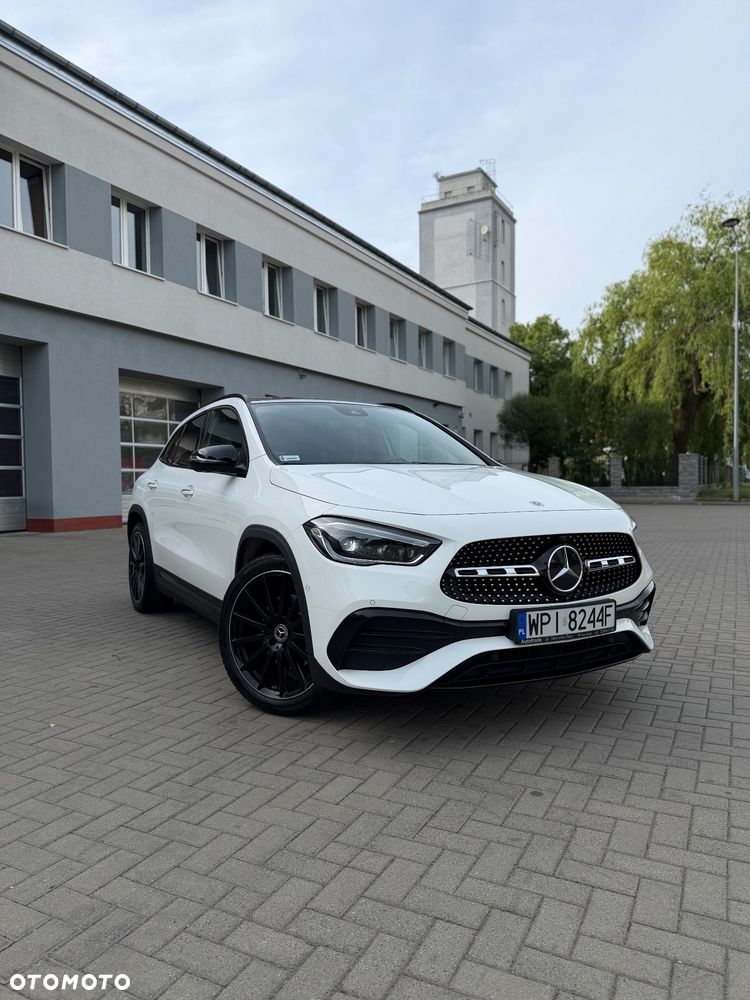 Mercedes-Benz GLA 200 AMG Line - 3