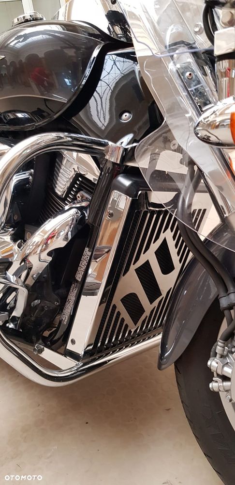 Suzuki Boulevard - 9