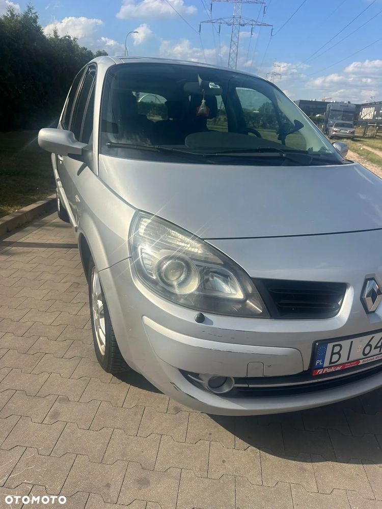 Renault Scenic - 17