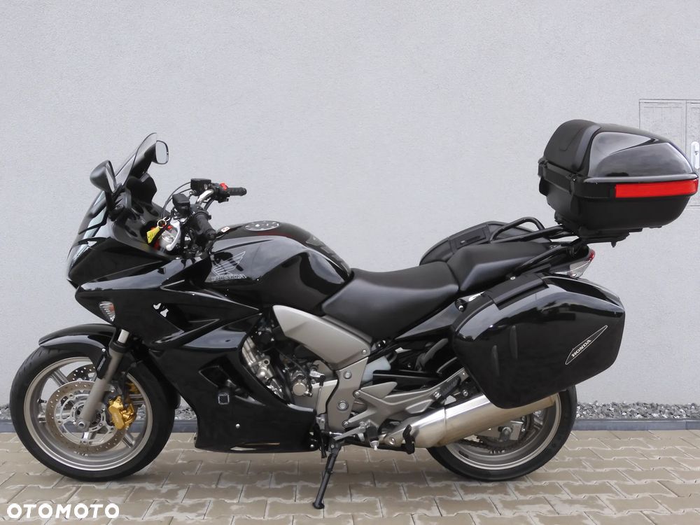 Honda CBF - 8