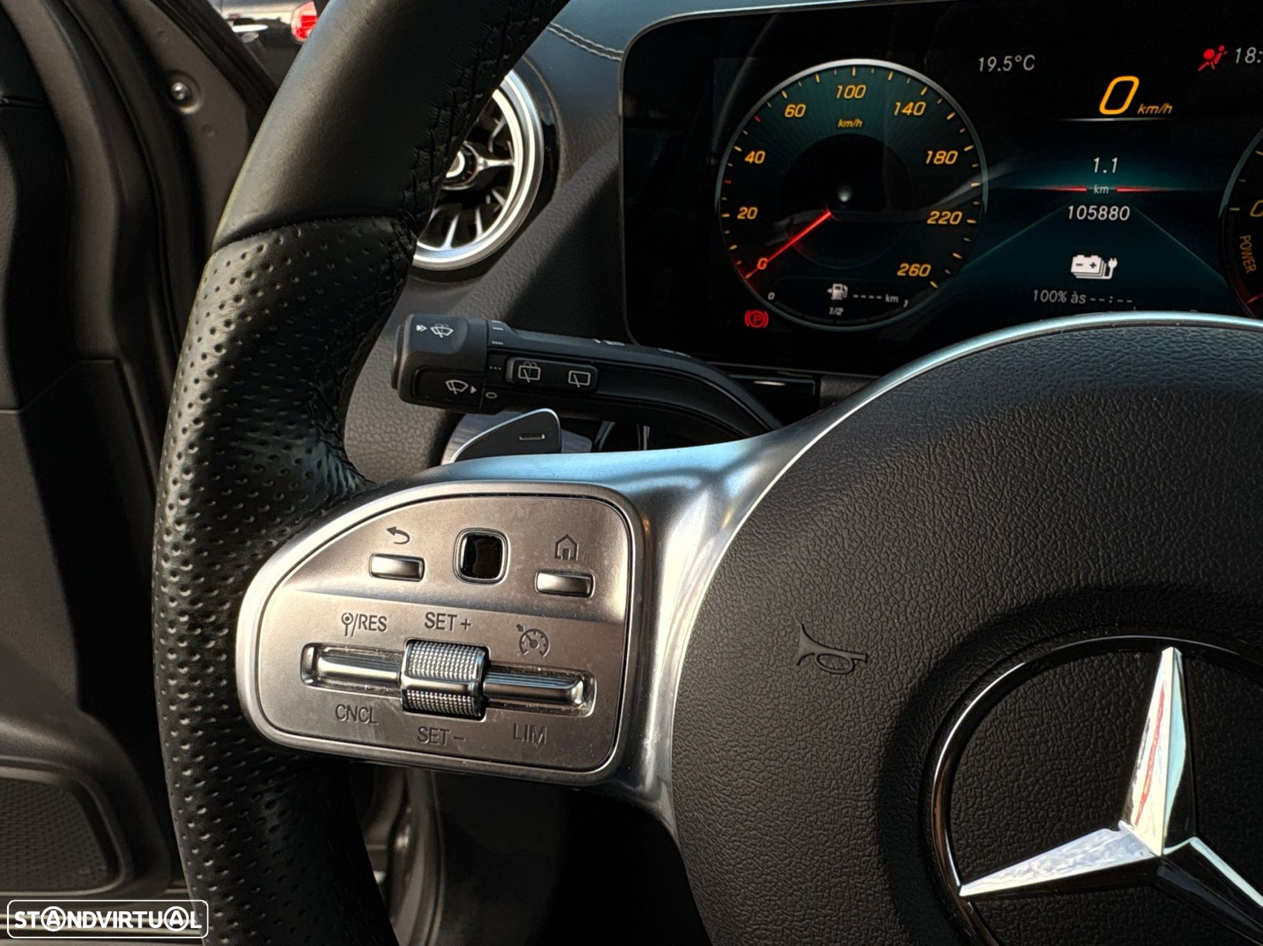 Mercedes-Benz GLA 250 e AMG Line - 33