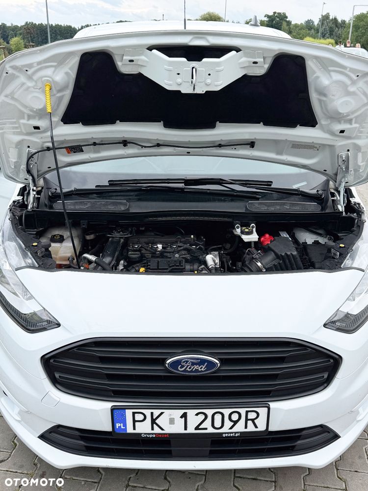 Ford Transit Connect - 19