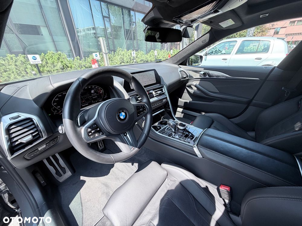 BMW Seria 8 - 5