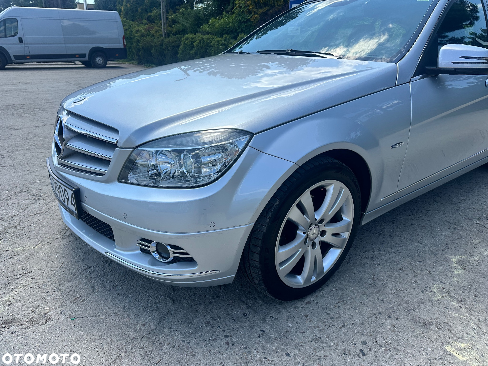 Mercedes-Benz Klasa C 180 T CGI Automatik BlueEFFICIENCY Avantgarde - 3