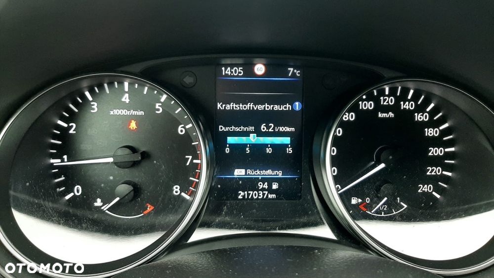 Nissan Qashqai 1.3 DIG-T TEKNA - 11