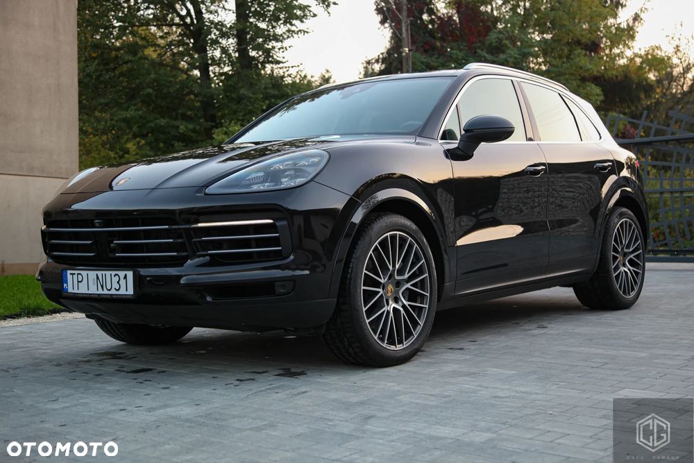 Porsche Cayenne - 2