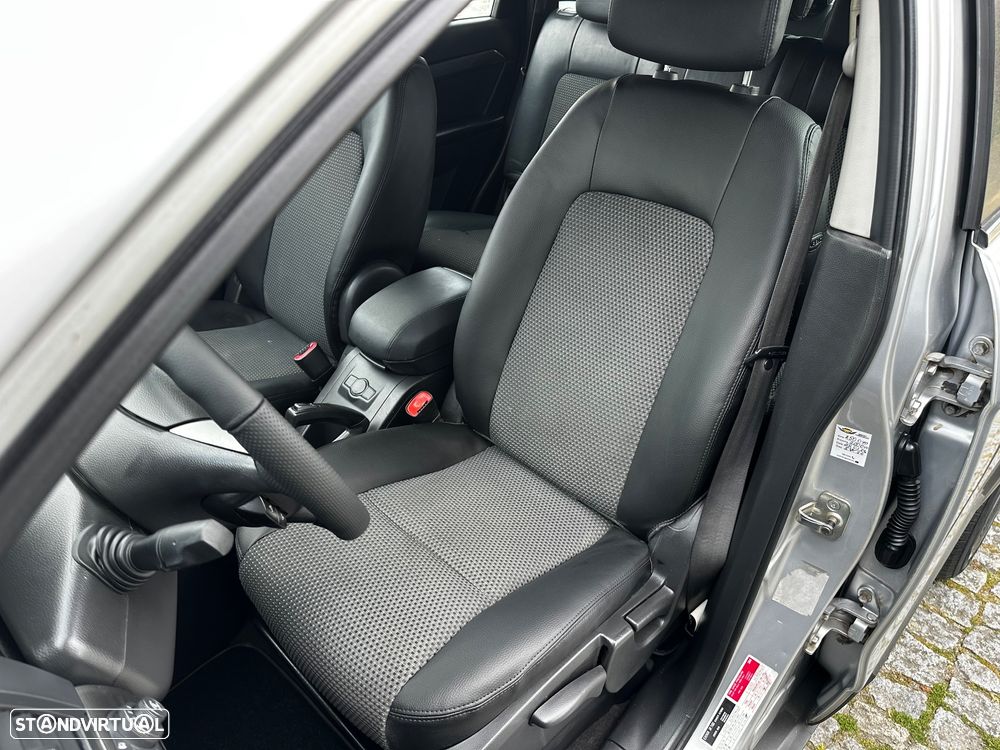 Chevrolet Captiva 2.0 VCDi Seven 7L - 23