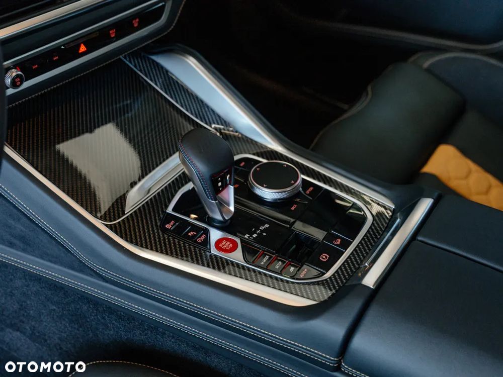 BMW X6M - 11