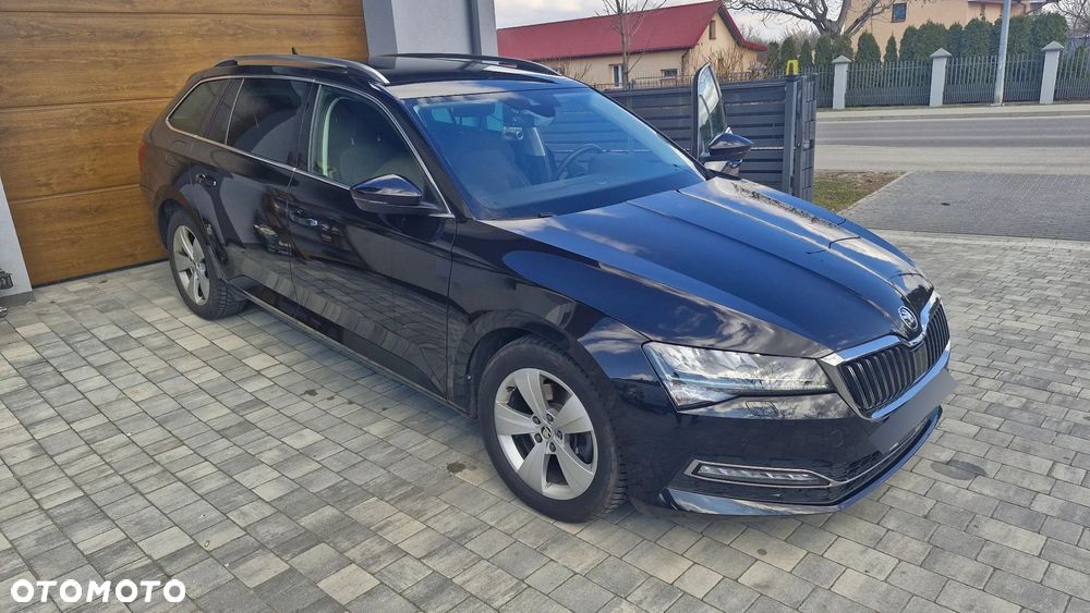 Skoda Superb 2.0 TDI SCR Style DSG - 3