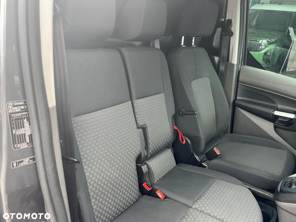 Ford Transit Connect - 17