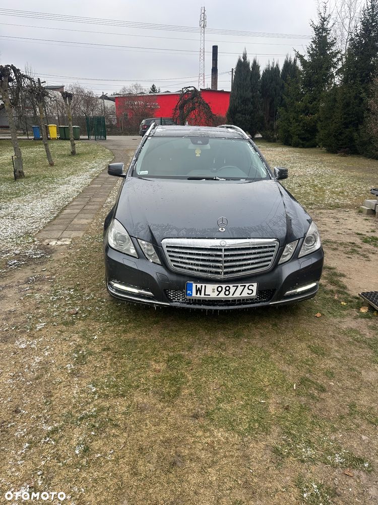 Mercedes-Benz Klasa E 250 CDI 4-Matic BlueEff Elegance - 1