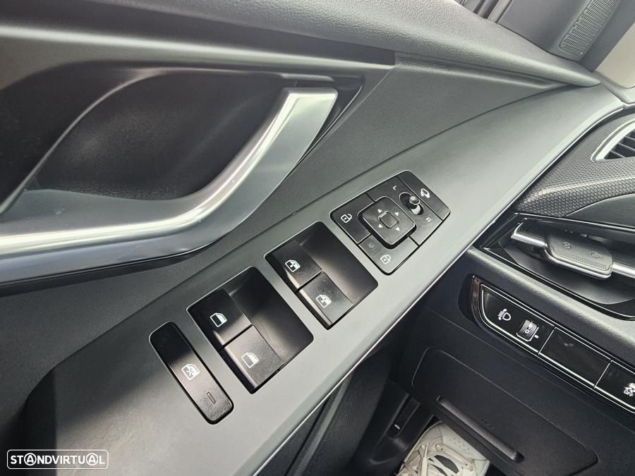 Kia Niro EV 64kWh Drive - 25