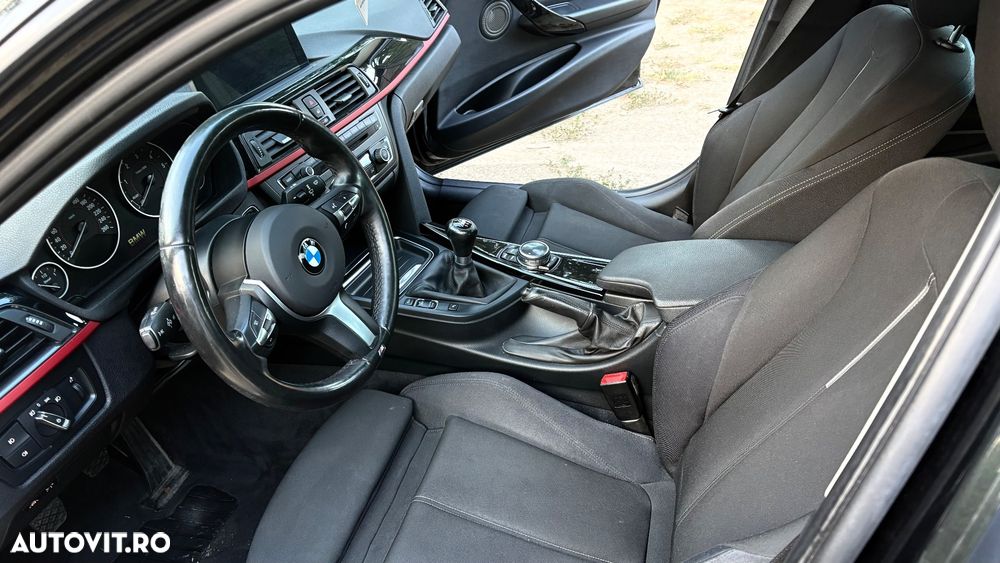 BMW Seria 3 320d xDrive Sport Line - 16