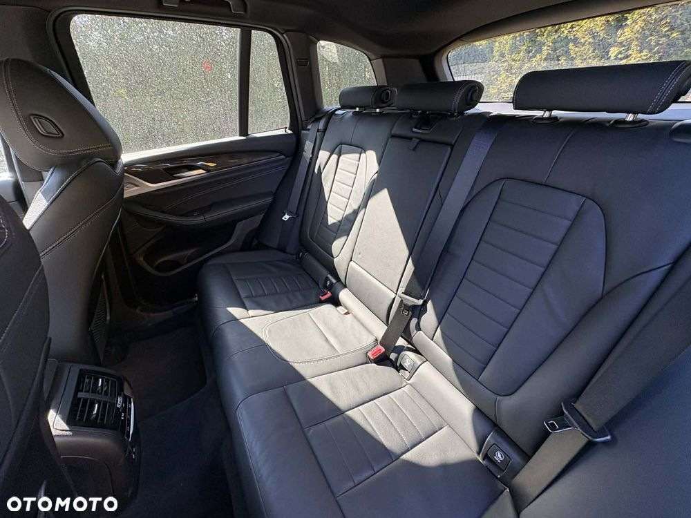 BMW X3 xDrive30e Luxury Line - 6